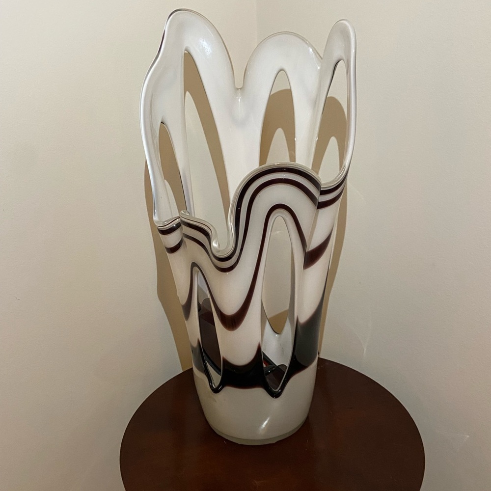 Elegant Black and White Swirl Vase